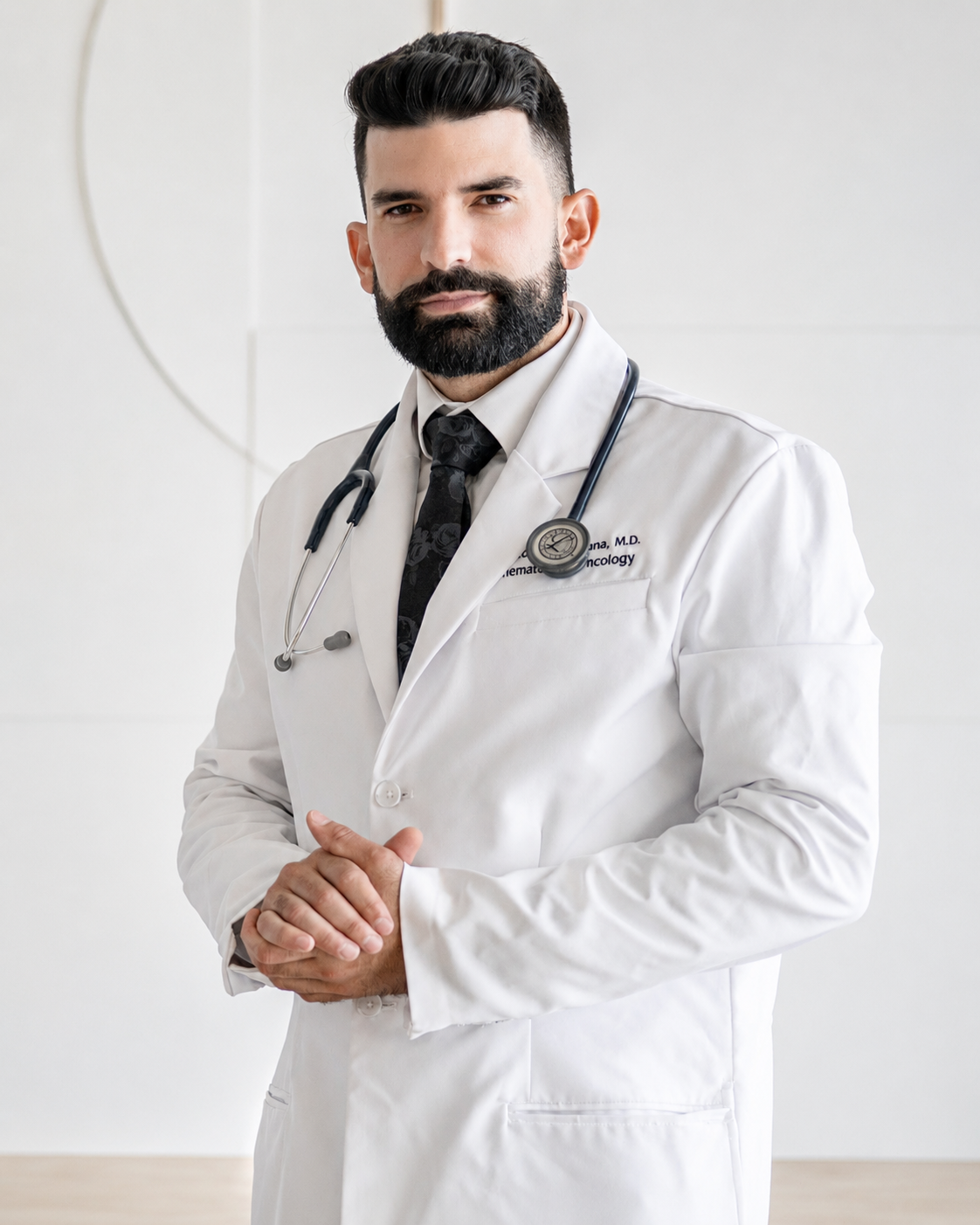 Dr. Víctor Manuel Pastrana de Miami Oncology Specialist
